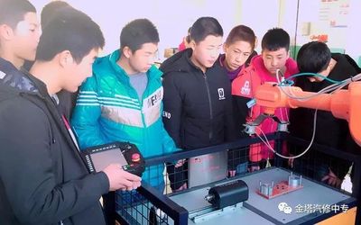 人工智能時(shí)代下，機(jī)電一體化專業(yè)如何應(yīng)對(duì)“機(jī)器換人”浪潮
